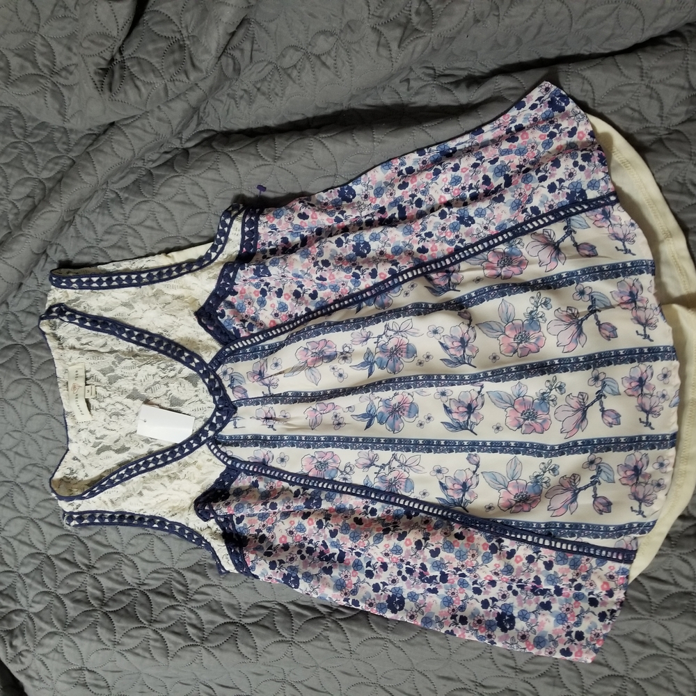 Floral Sleeveless Top with Lace Detail